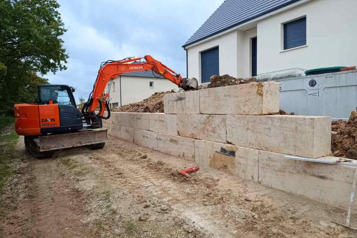 Stabilisation de talus, murs décoratifs.